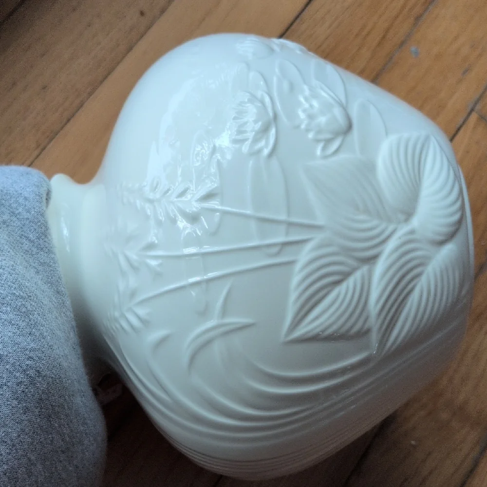 Pfaltzgraff White and Gold Vase
